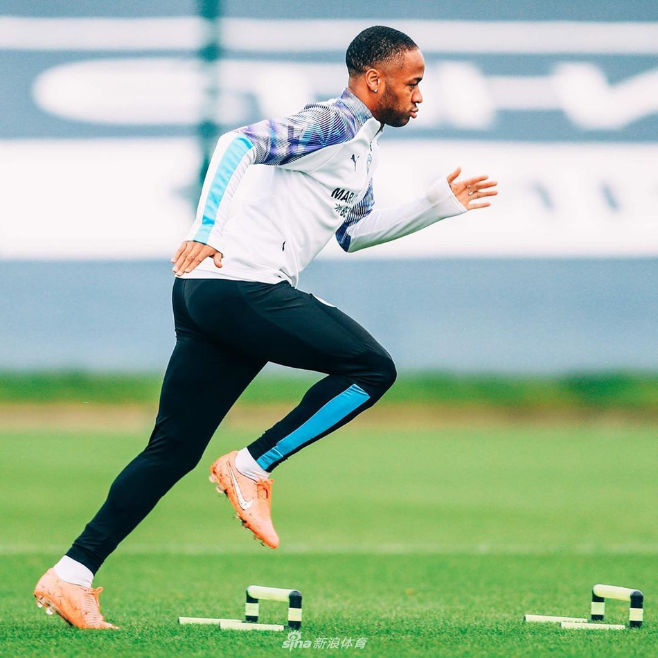 关于集结日埃因霍温备战足总杯；门线救险细节曝光；目标明确；团队化学反应显著的信息